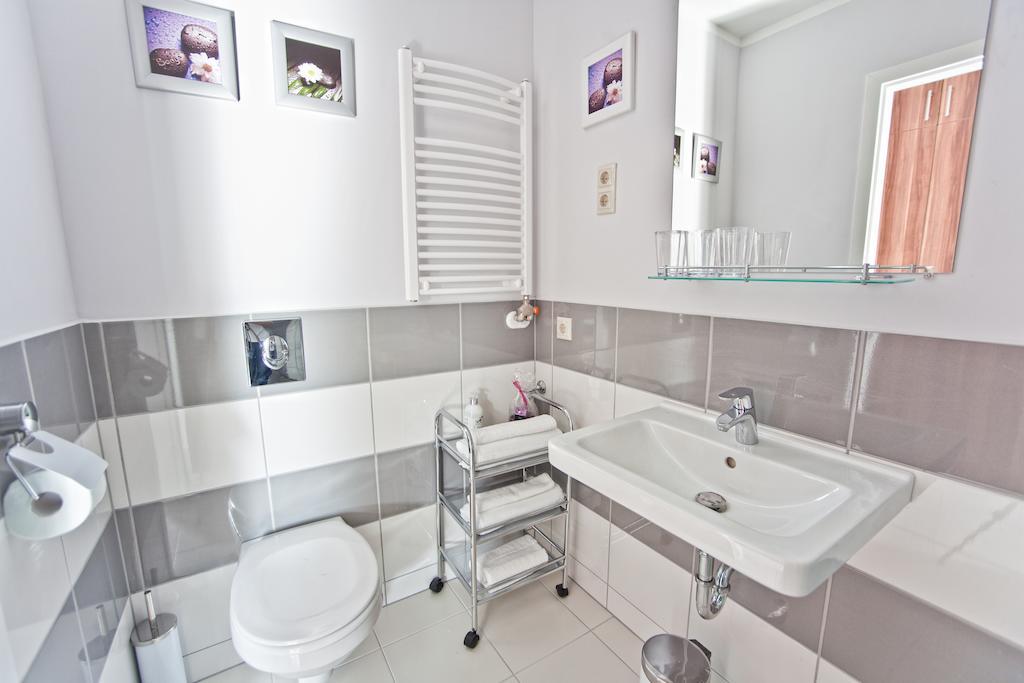 Cecilia Apartman Διαμέρισμα Sárvár Δωμάτιο φωτογραφία
